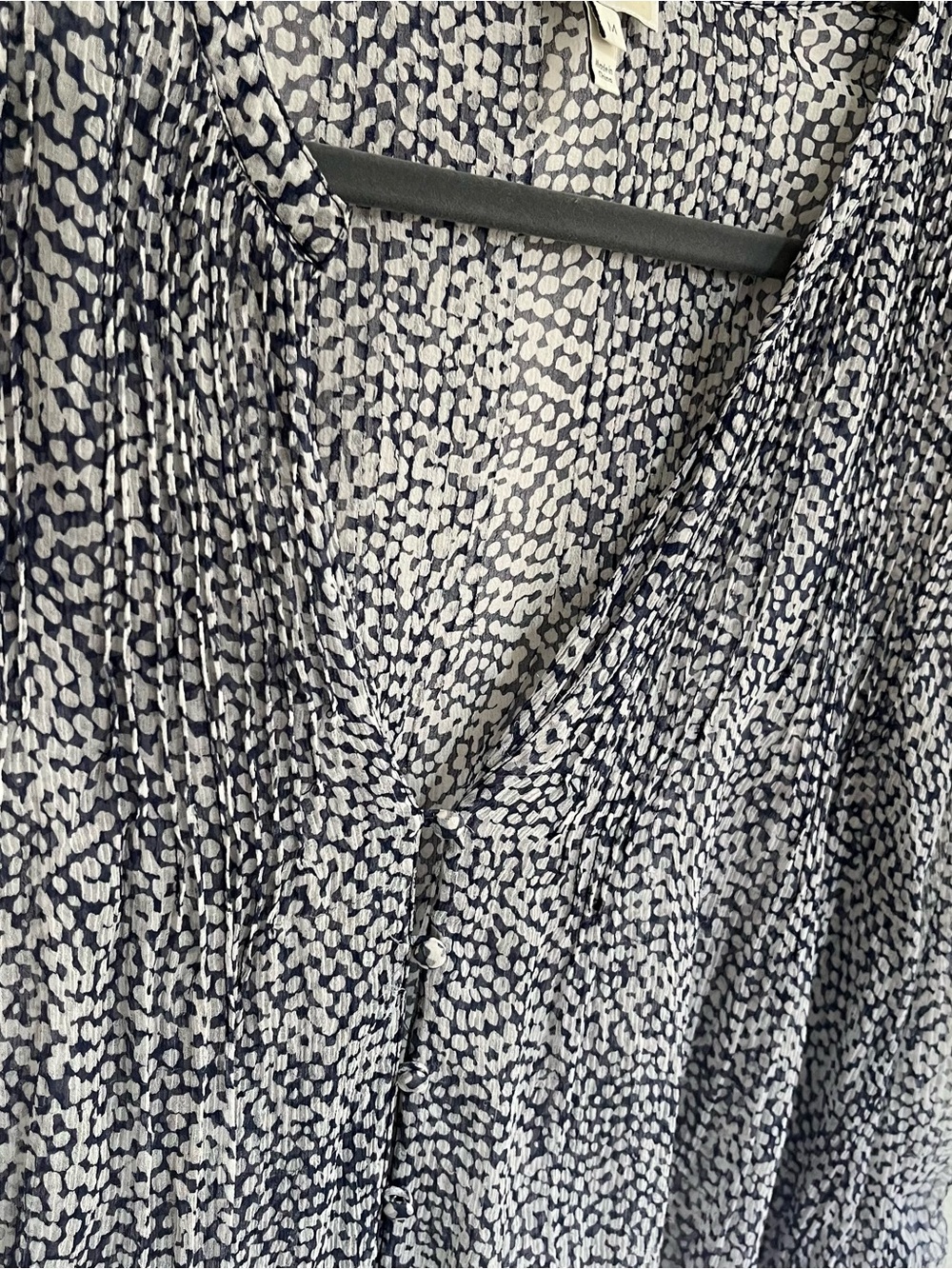 Joie Silk Navy and White Speckled V-Neck 3/4 Sleeve Top